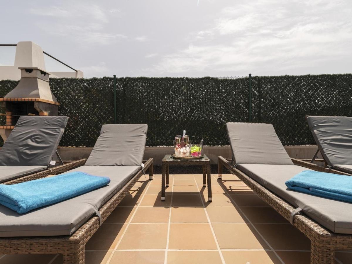 Lightbooking Pueblo Majorero Piscina Climatizada Jove 10 Caleta De Fuste Luaran gambar